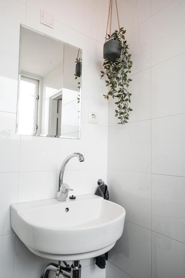 The Lion King - 6 Person Linked Apartment With Roof Terrace Groninga Exterior foto